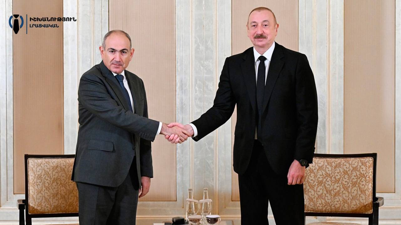 Փաշինյանն Ադրբեջանին առաջարկել է փակել Ղարաբաղի հայերի վերադարձի և այսպես կոչված «Արևմտյան Ադրբեջանի» թեմաները