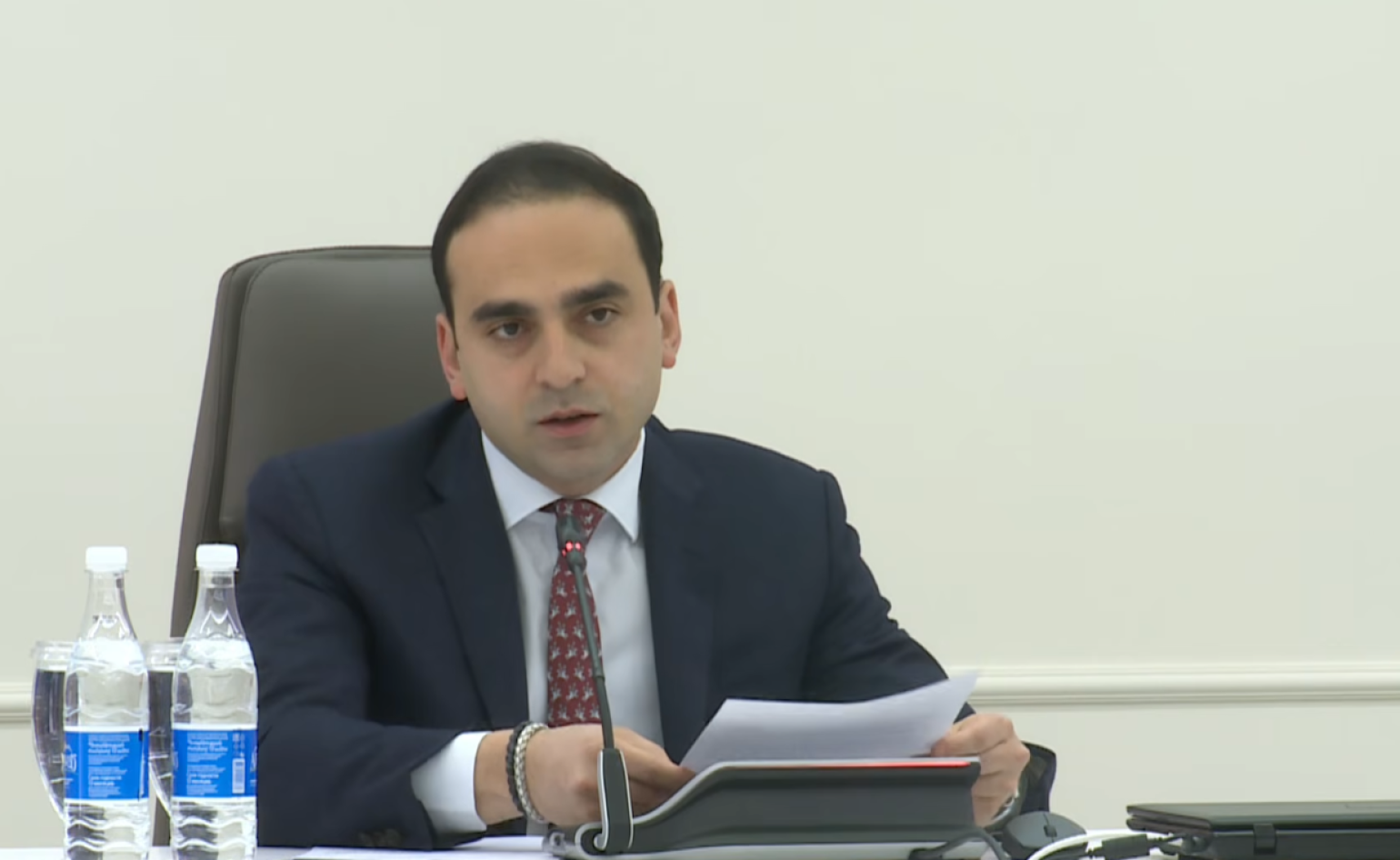 Հաջորդ շաբաթ ավտոբուսների ֆինանսականը կբերեք ու կզեկուցեք, վարորդները որևէ կերպ գումարների հավաքագրմանը չեն մասնակցում. Ավինյան