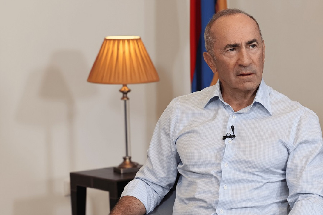 Բայրաքթարների հարցը կլուծվեր, եթե ՍՈՒ-երի փոխարեն ՀՕՊ գնեինք․ Ռոբերտ Քոչարյան
