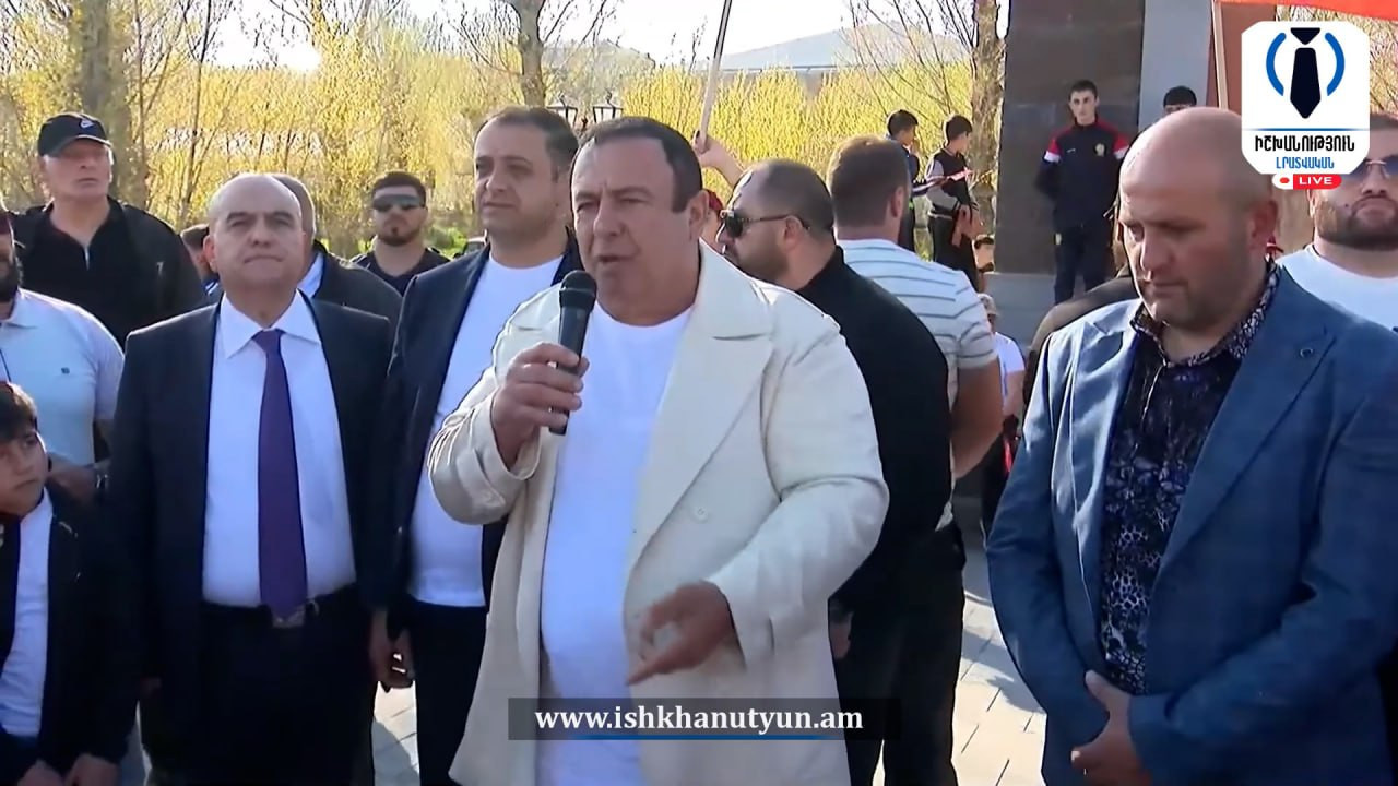 Բալային համակարգը տաքսու վարորդների համար պետք է 13-ից դարձնել 25-30 միավոր․ Ծառուկյան