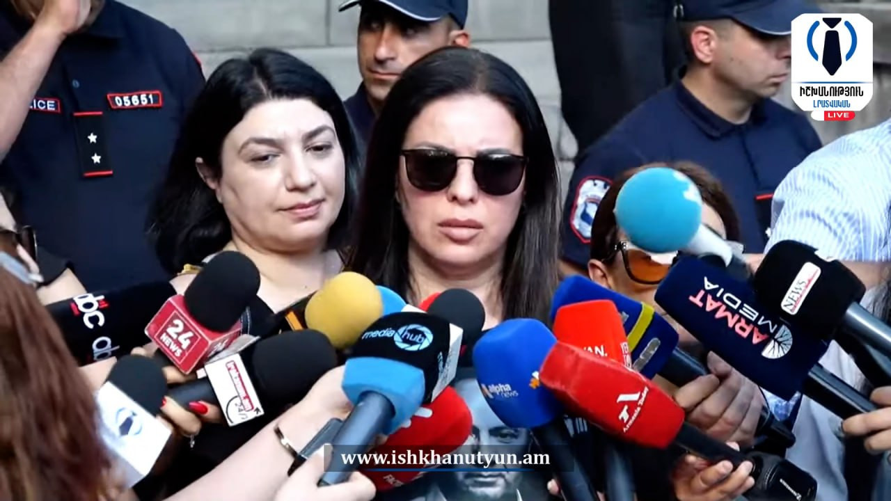 Փաշինյանը որոշել է «փոքրիկ Հիտլեր» խաղալ, տուն չմնաց, որ չմտնի. Արեգնազ Մանուկյան