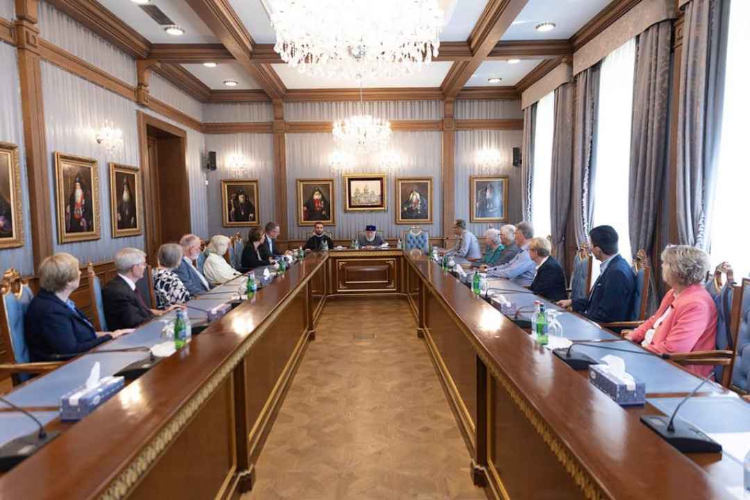 Գարեգին Բ-ն Մայր Աթոռում ընդունել է Գերմանիայից ժամանած գիտակրթական ոլորտի ներկայացուցիչներին