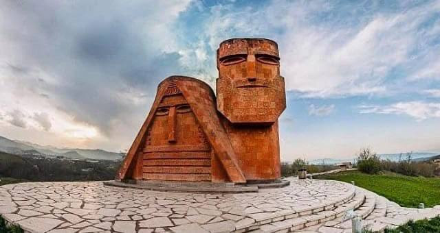 Ահազանգ․ «Տատիկ-պապիկի» նկարը հեռացվել է ցուցահանդեսից