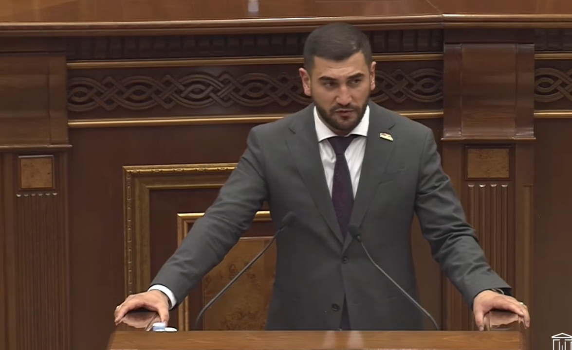 «Մենք պատրաստվում ենք պարտության, ոչ թե խաղաղության». Վաղինակ Վարդանով