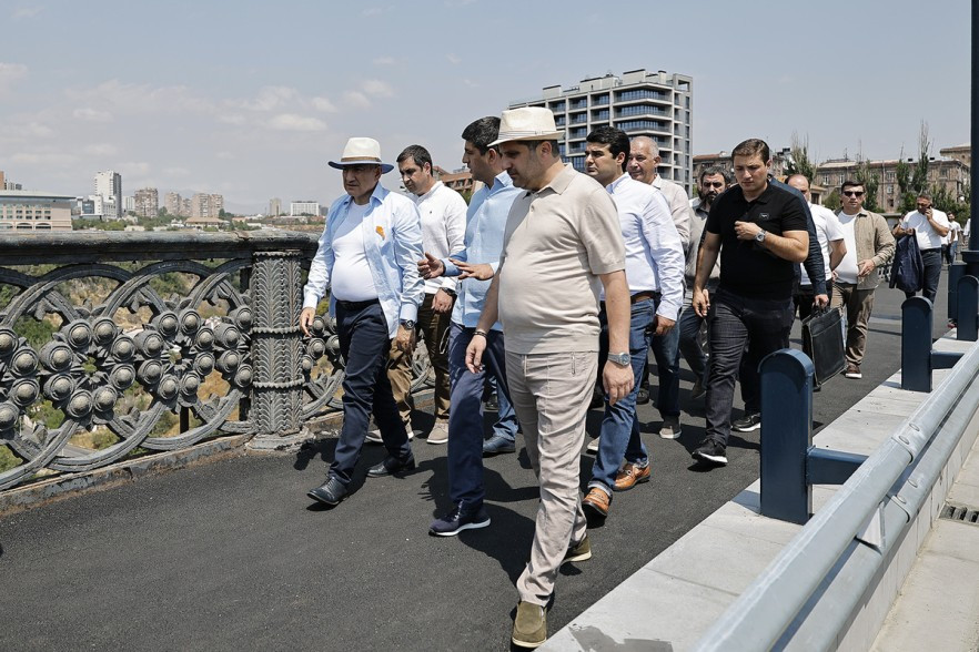 Փաշինյանը ծանոթացել է Կիևյան կամրջի երթևեկելի հատվածի հիմնանորոգման աշխատանքներին