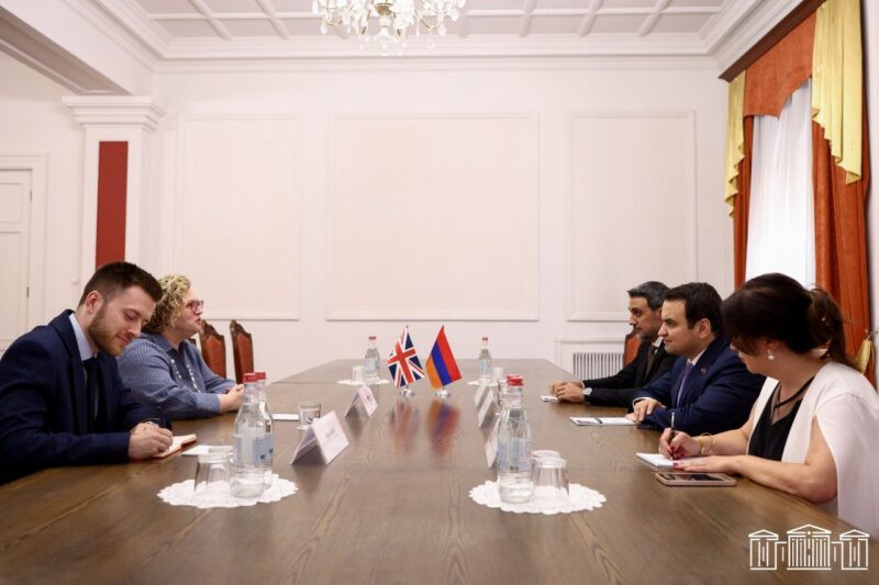 «Ուժեղ Հայաստան»-ը Մեծ Բրիտանիայի դեսպանին է ներկայացրել դատաիրավական համակարգի խնդիրները