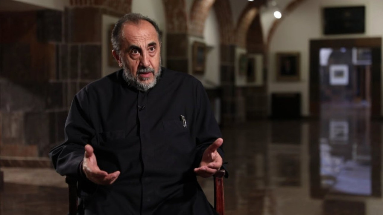 «Սուվերեն երկրի գլխավոր դատախազն ու դատավորի օգնականը ռուսերեն են ստորագրում»․ Միքայել Սրբազան