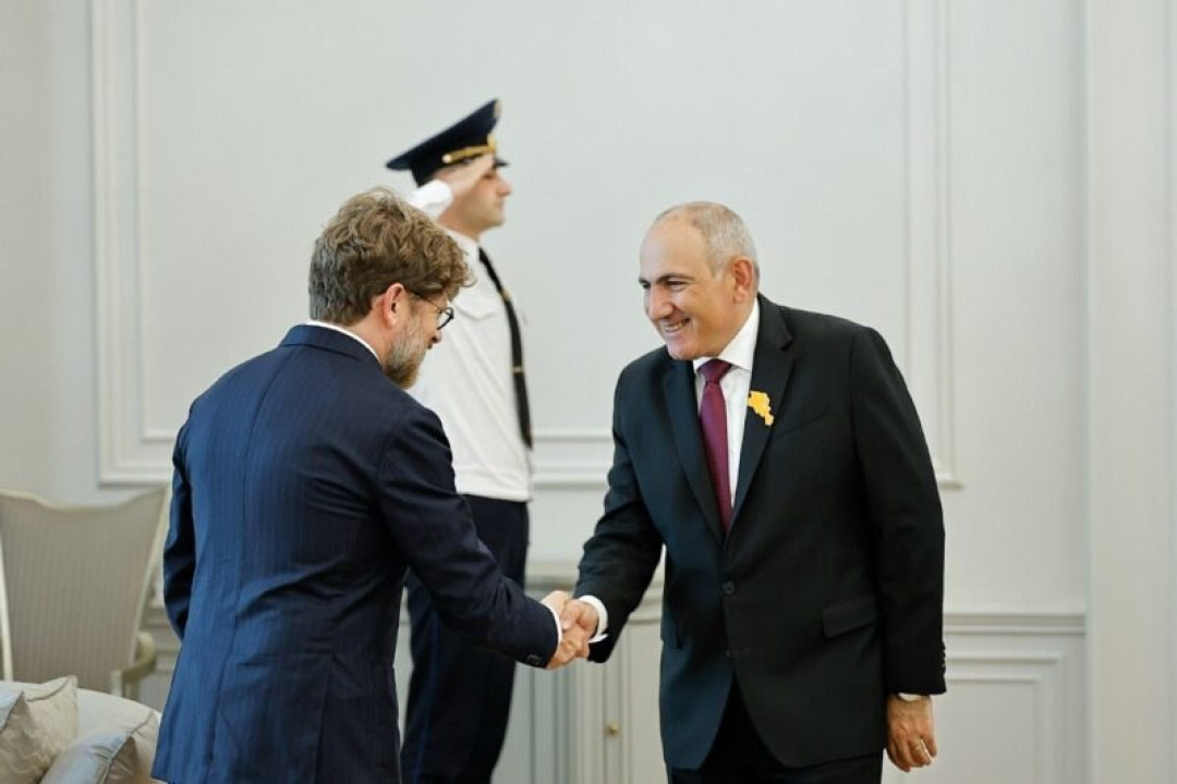 Փաշինյանն ընդունել է Հայաստանում Ֆրանսիայի դեսպան Օլիվիե Դըկոտինյիին