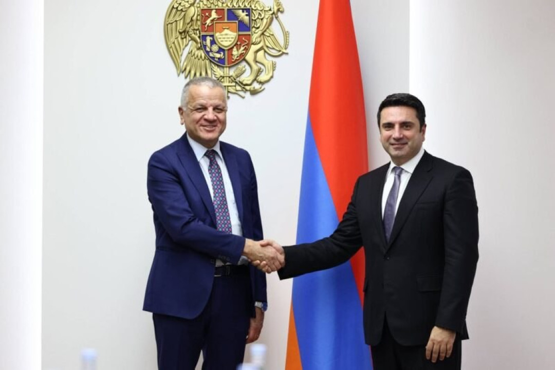 Ալեն Սիմոնյանն ու Վասիլիս Մարագոսը քննարկել են Հայաստան-ԵՄ հարաբերությունների օրակարգը
