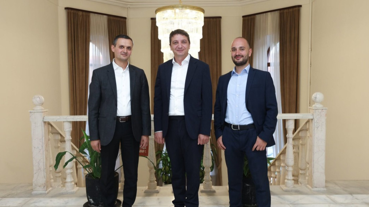 Բարի երթ բոլորիս, սիրելիներս. նախարարը՝ աշխատանքից ազատված փոխնախարարներին