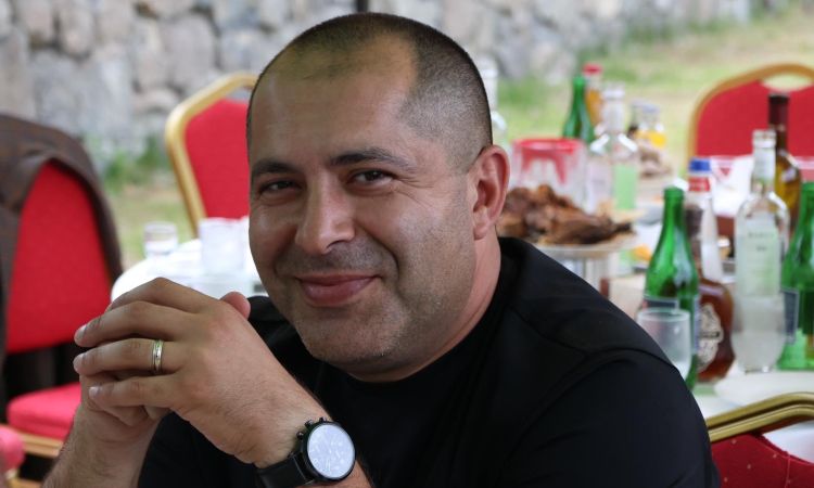 «Սրբազան պայքարի» գործով մեղադրյալ Կարո Օկումուշյանի խափանման միջոցը վերացվել է