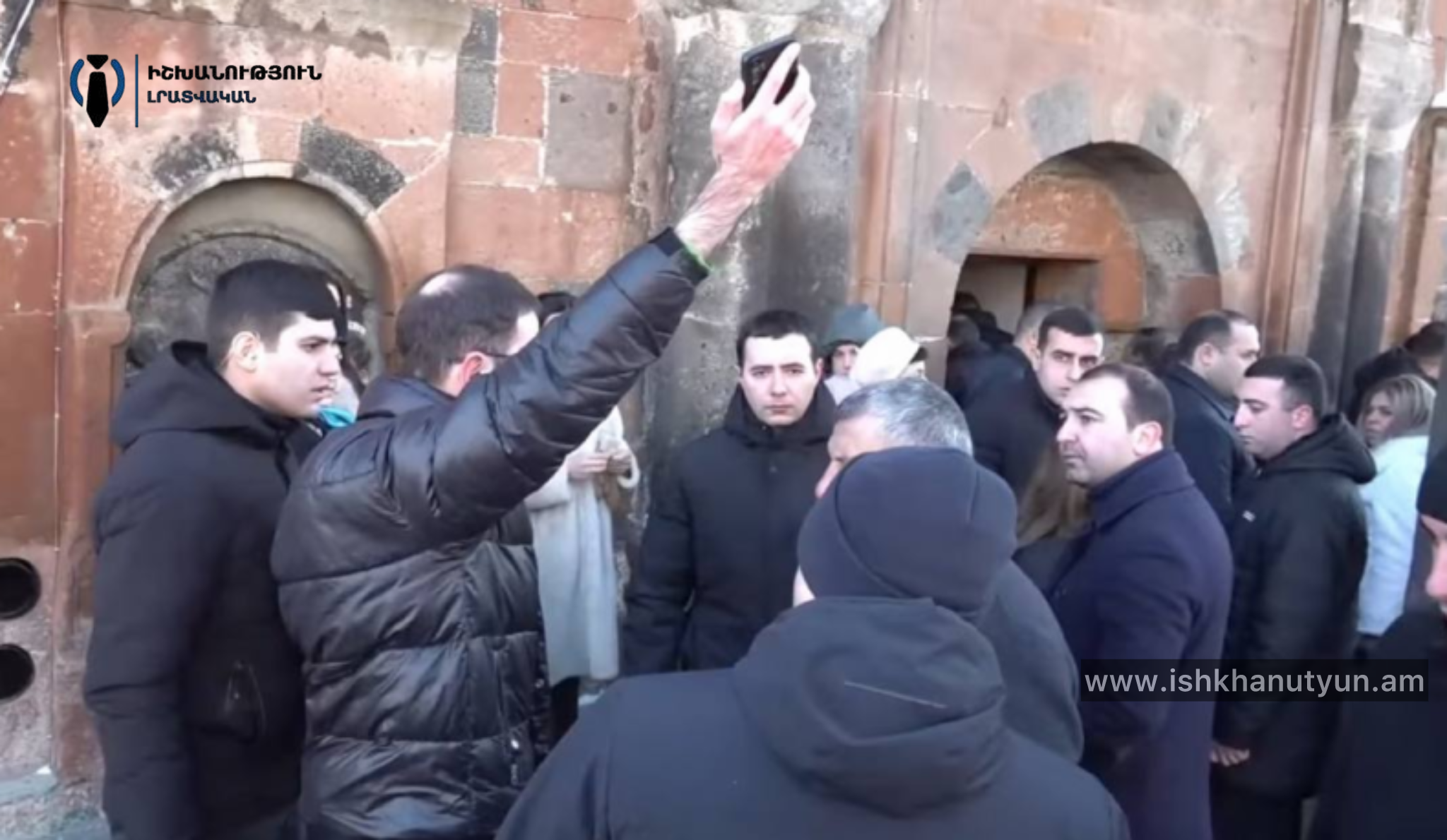 «Նոլդու Փաշինյան» թալինցի երիտասարդի ակցիան՝ Փաշինյանի դեմ