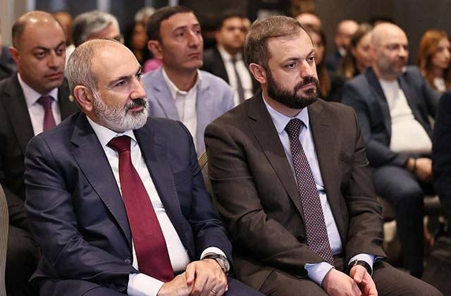Փաշինյանը Պապոյանին արձակուրդ է ուղարկում