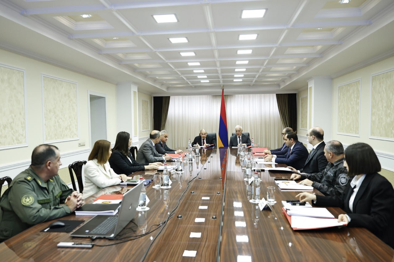 Վարչապետ Նիկոլ Փաշինյանի գլխավորությամբ տեղի է ունեցել Անվտանգության խորհրդի հերթական նիստը: